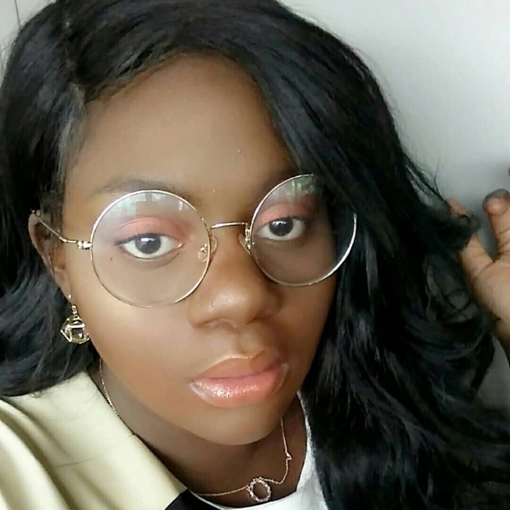 Meet your Posher, Krystal